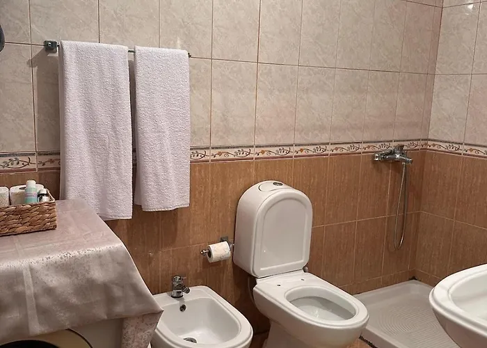 Skura's Appartement Golem (Tirana)